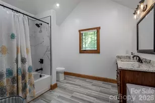 86 Holiday Dr, Hendersonville, NC 28739 - Photo 17