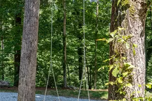 86 Holiday Dr, Hendersonville, NC 28739 - Photo 25