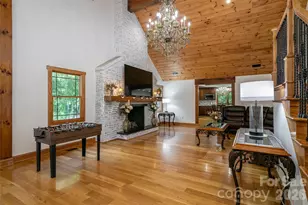 86 Holiday Dr, Hendersonville, NC 28739 - Photo 5