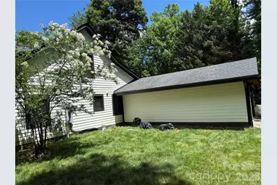 86 Holiday Drive, Hendersonville, NC 28739 - Photo 5