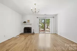2954 Iron Gate Ln, Charlotte, NC 28212 - Photo 11