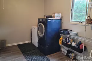 318 Rutledge Rd, Mount Holly, NC 28120 - Photo 23