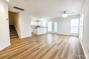 2049 Flushing Ct, Charlotte, NC 28215 - Photo 15