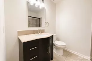 2049 Flushing Ct, Charlotte, NC 28215 - Photo 7