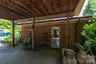 637 Fisher Ln, Marshall, NC 28753 - Photo 5