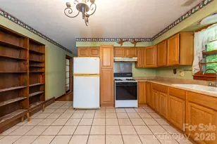 637 Fisher Ln, Marshall, NC 28753 - Photo 13