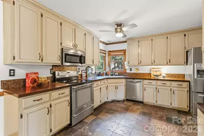 6933 Albaneen Court, Charlotte, NC 28215 - Photo 9