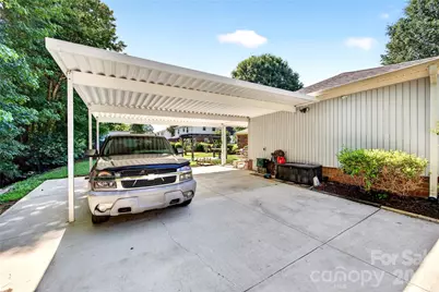 6801 Rambling Rose Drive, Charlotte, NC 28212 - Photo 23