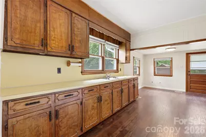 1013 7th Street NE, Hickory, NC 28601 - Photo 17
