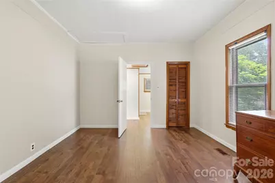 1013 7th Street NE, Hickory, NC 28601 - Photo 23
