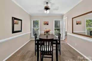 4411 Poplar Grove Dr, Charlotte, NC 28269 - Photo 9