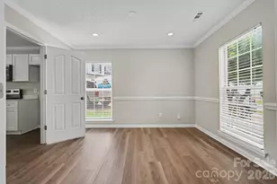 8401 Redstone View Dr, Charlotte, NC 28269 - Photo 5