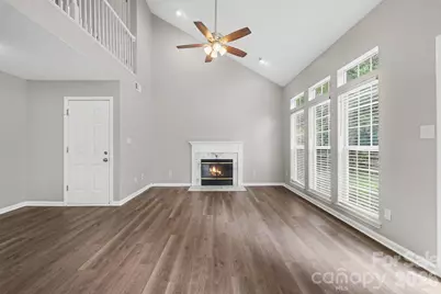 8401 Redstone View Drive, Charlotte, NC 28269 - Photo 3