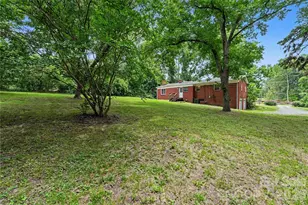 6931 Robinson Church Rd, Charlotte, NC 28215 - Photo 19