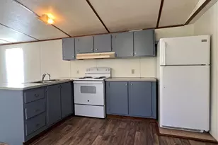 216 Tall Pines Ln, Bessemer City, NC 28016 - Photo 3