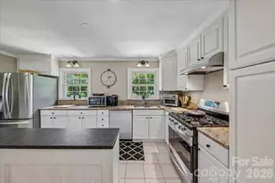1135 Blueberry Ln, Charlotte, NC 28226 - Photo 13