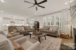 656 Preservation Dr, Fort Mill, SC 29715 - Photo 5