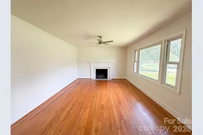 1911 Amberhill Lane, Charlotte, NC 28216 - Photo 3