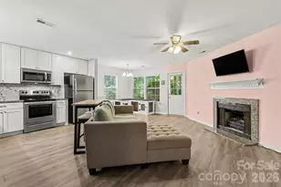 6125 Gray Gate Ln, Charlotte, NC 28210 - Photo 9
