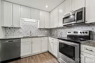 6125 Gray Gate Ln, Charlotte, NC 28210 - Photo 7