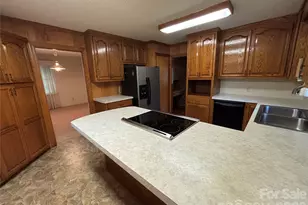 390 Airport Rd, Taylorsville, NC 28681 - Photo 21