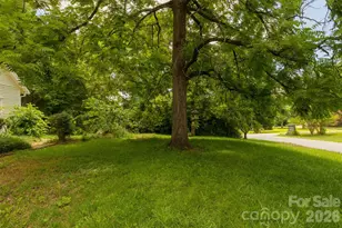 100 Cannon Dr, Hendersonville, NC 28792 - Photo 43