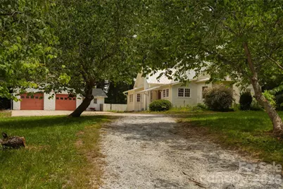 100 Cannon Drive, Hendersonville, NC 28792 - Photo 3