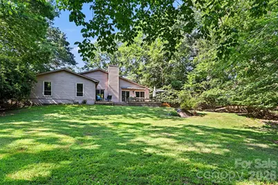 10006 Stoneleigh Lane, Charlotte, NC 28277 - Photo 19