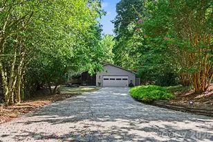 10006 Stoneleigh Ln, Charlotte, NC 28277 - Photo 25