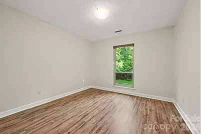 10006 Stoneleigh Lane, Charlotte, NC 28277 - Photo 13