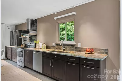 10006 Stoneleigh Lane, Charlotte, NC 28277 - Photo 7