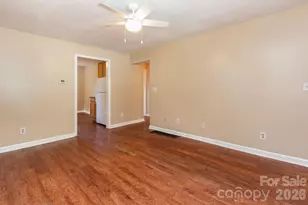 129 Shelburne Rd, Asheville, NC 28806 - Photo 7