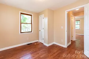 129 Shelburne Rd, Asheville, NC 28806 - Photo 11