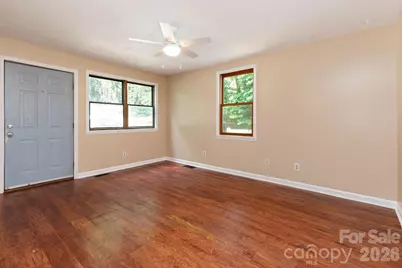 129 Shelburne Road, Asheville, NC 28806 - Photo 5