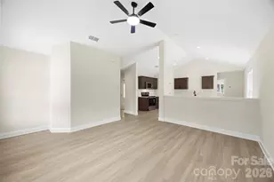 204 Knollwood Cir, Albemarle, NC 28001 - Photo 5