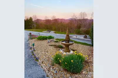 150 Hobby Horse Lane, Hendersonville, NC 28792 - Photo 3
