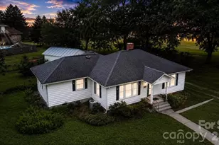 196 E French Broad St, Brevard, NC 28712 - Photo 33