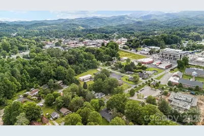 196 E French Broad Street, Brevard, NC 28712 - Photo 31
