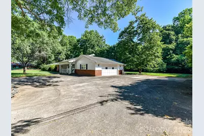 827 Lansdowne Road, Charlotte, NC 28270 - Photo 3