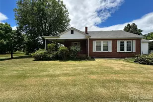 502 Connelly Springs Road SW, Lenoir, NC 28645 - Photo 7