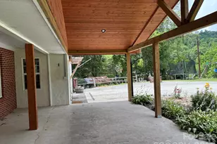 86 Jack Sullins Rd, Spruce Pine, NC 28777 - Photo 3