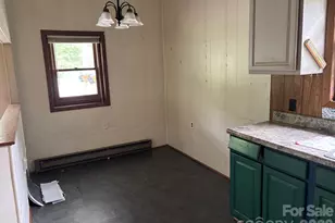 86 Jack Sullins Rd, Spruce Pine, NC 28777 - Photo 29
