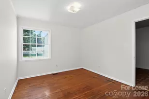 1813 Lasalle St, Charlotte, NC 28216 - Photo 7