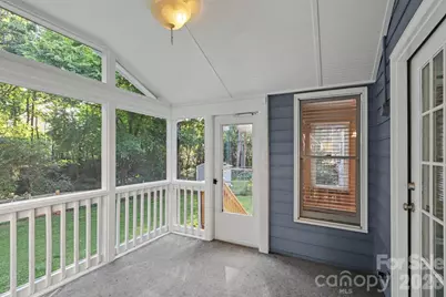 4719 Beech Crest Place, Charlotte, NC 28269 - Photo 3