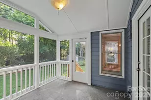 4719 Beech Crest Pl, Charlotte, NC 28269 - Photo 3
