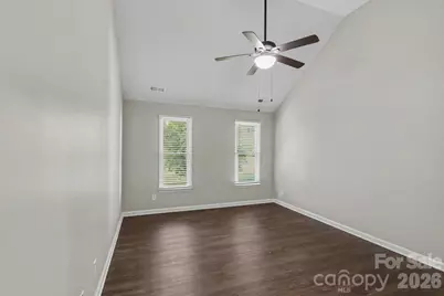 4719 Beech Crest Place, Charlotte, NC 28269 - Photo 5
