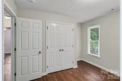 4719 Beech Crest Place, Charlotte, NC 28269 - Photo 9