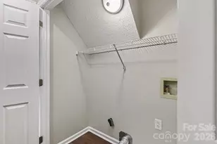 4719 Beech Crest Pl, Charlotte, NC 28269 - Photo 13