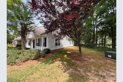 5121 Magnolia Tree Lane, Charlotte, NC 28215 - Photo 21