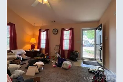 5121 Magnolia Tree Lane, Charlotte, NC 28215 - Photo 7